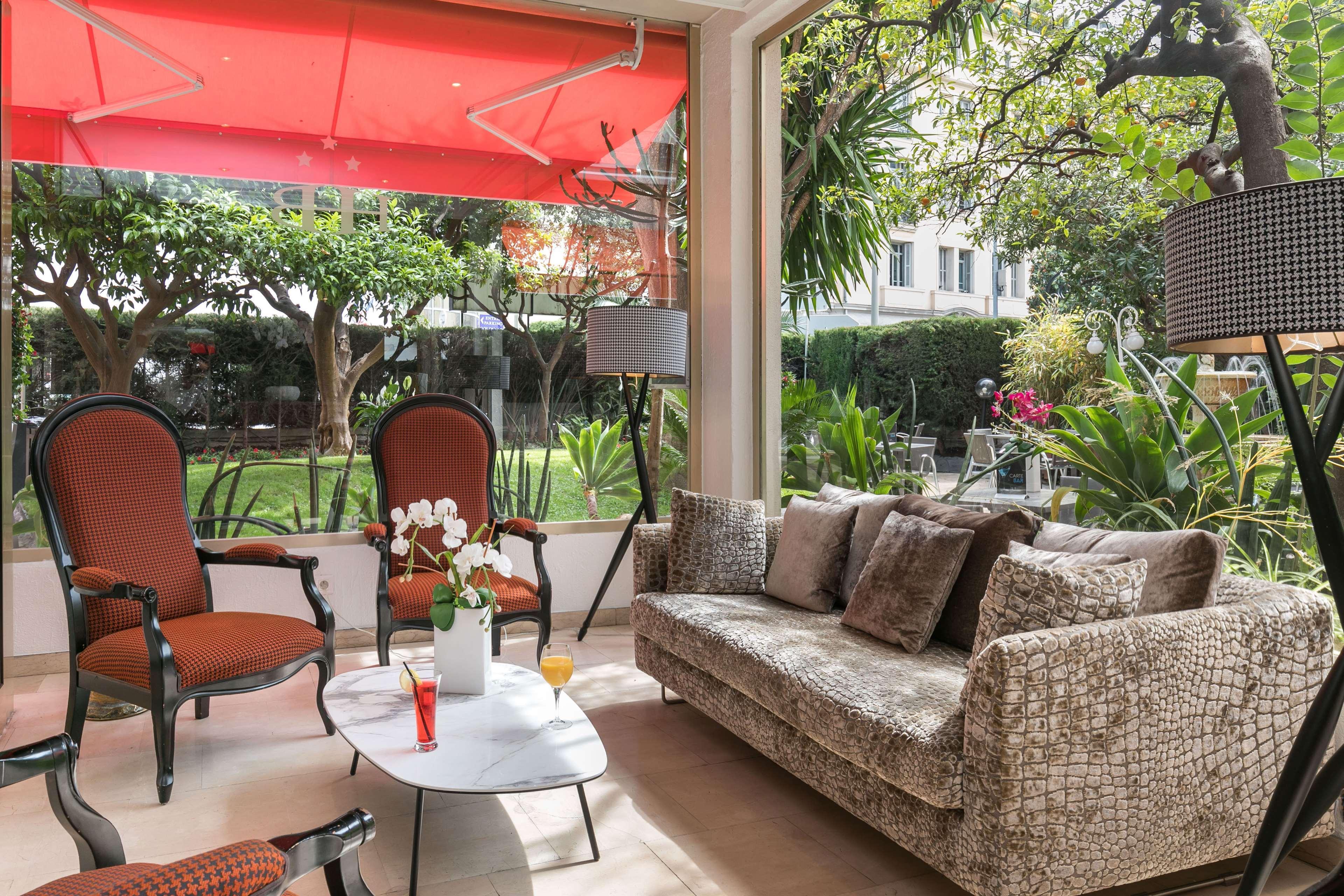 Western Brice Garden Hotel